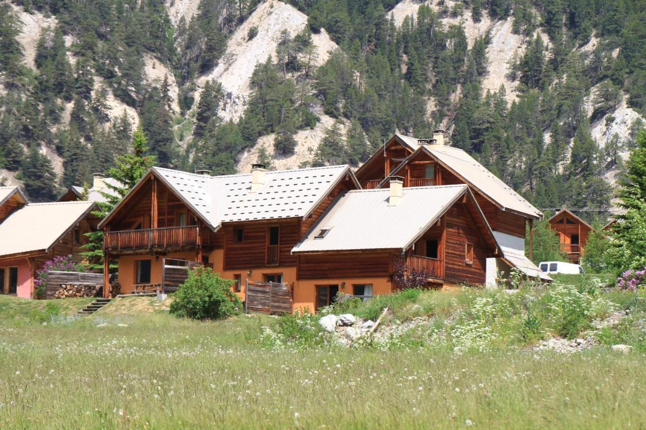 Le Gouroun Hameau Des Chazals Nevache Hautes Alpes Kültér fotó