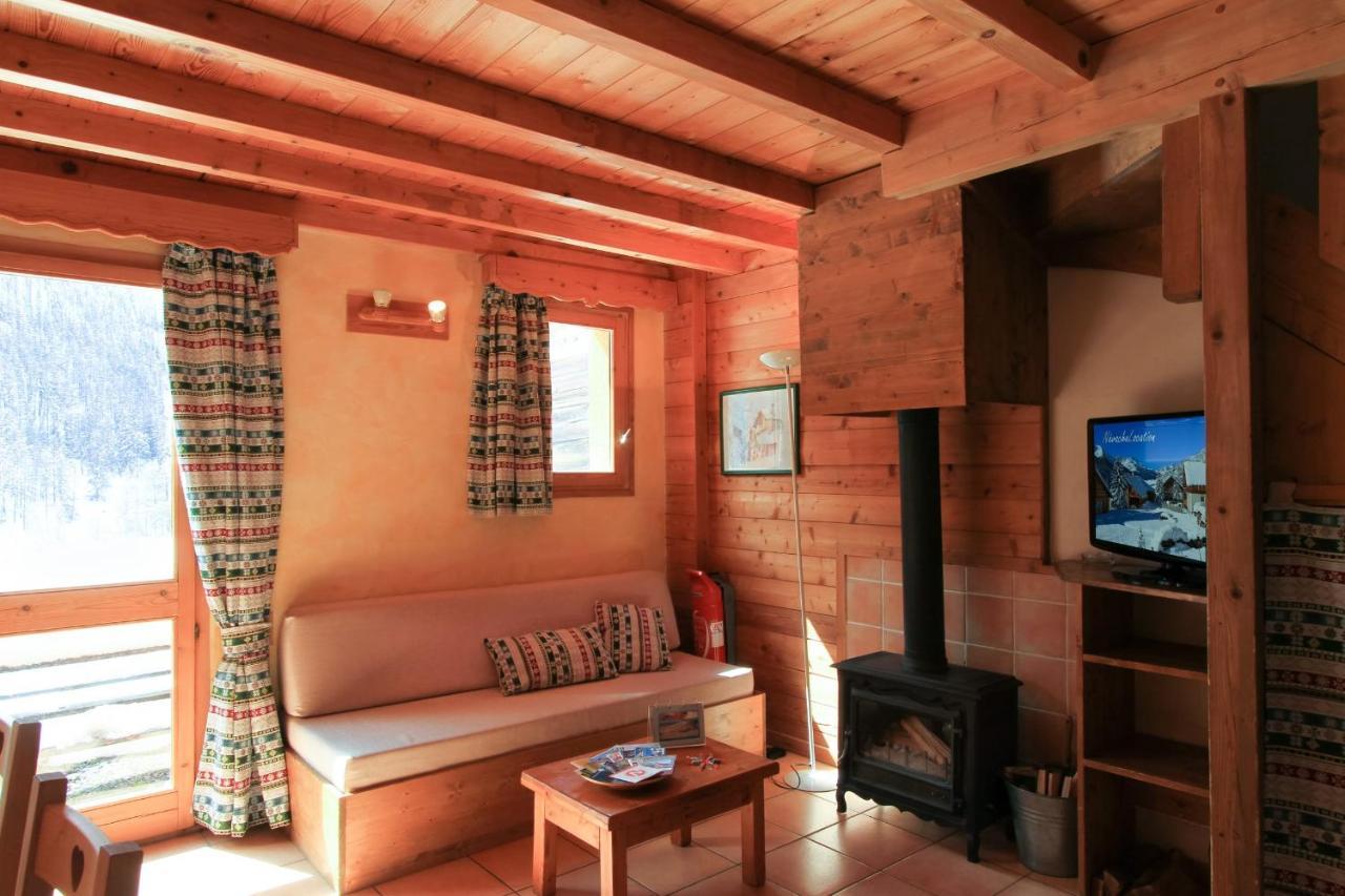 Le Gouroun Hameau Des Chazals Nevache Hautes Alpes Kültér fotó