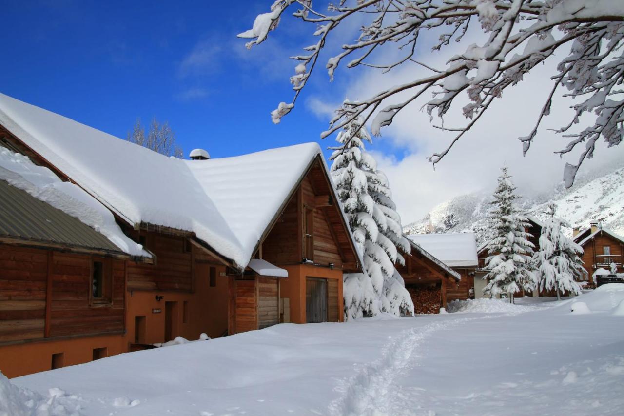 Le Gouroun Hameau Des Chazals Nevache Hautes Alpes Kültér fotó